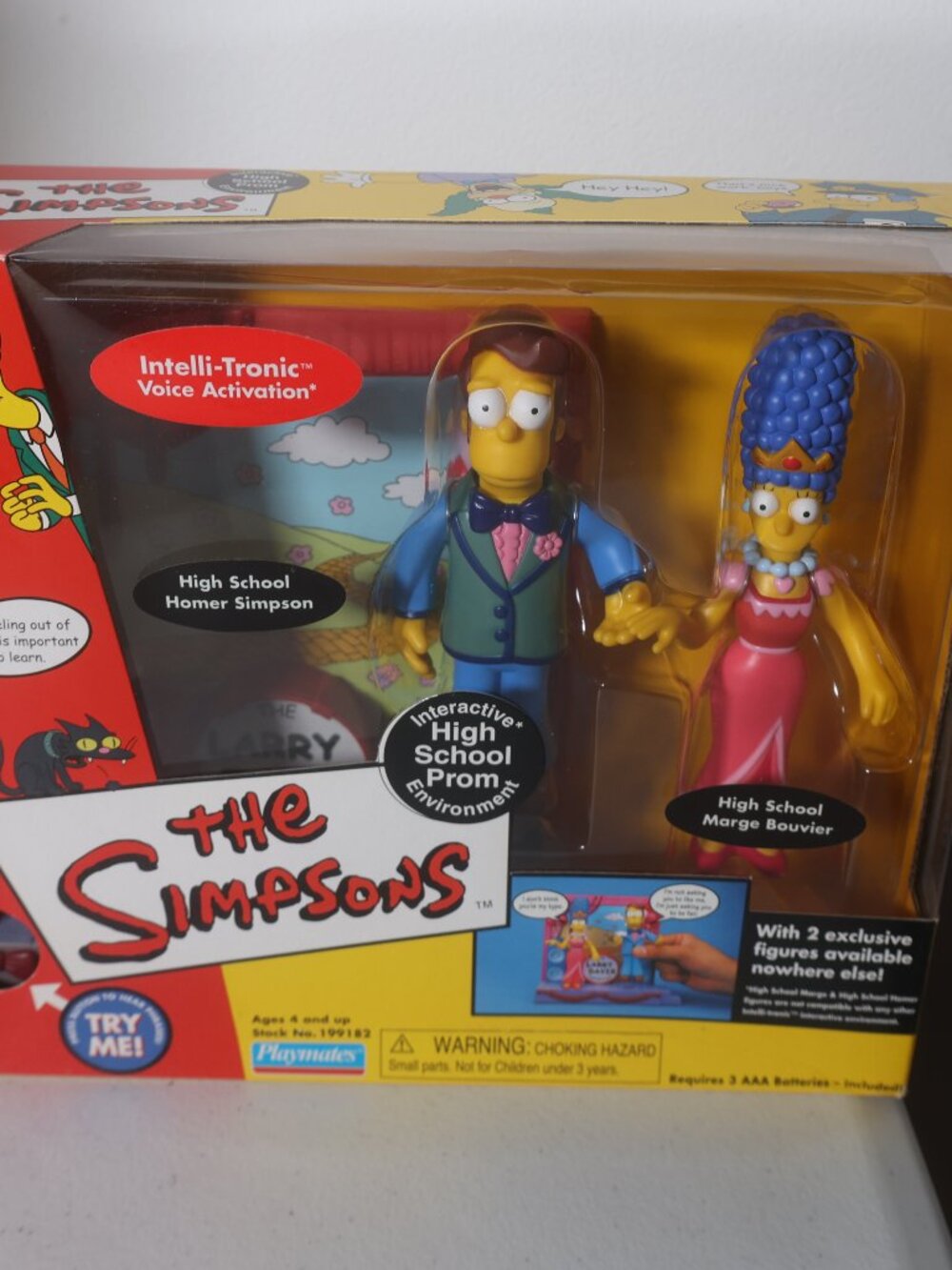 The Simpsons Homer + Marge High School Prom 2 Exclusive Figure Set Playmates